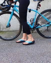 TUTTA LA POTENZA CHE GENERI, VIENE TRASFERITA ALLA BICI TRAMITE I TUOI PIEDI.